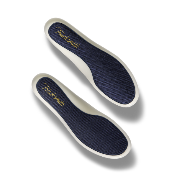 Tracksmith Eliot Runner - Ivory/Navy