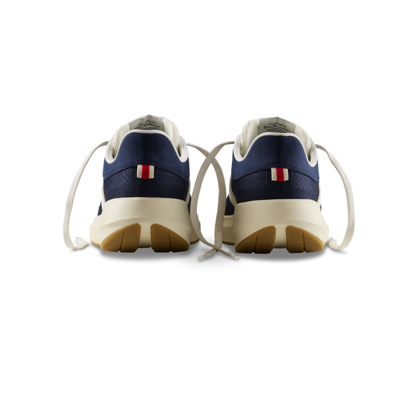 Tracksmith Eliot Runner - Navy/Ivory